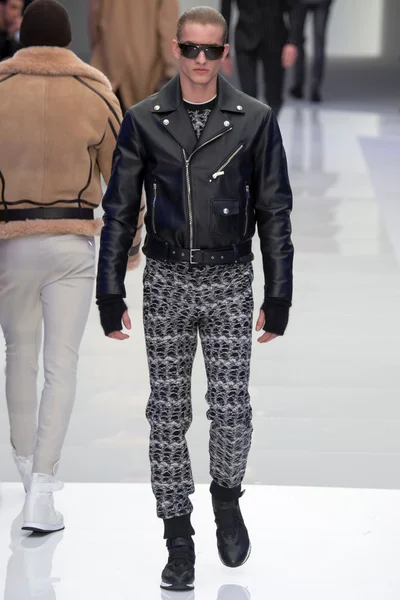 Look 55